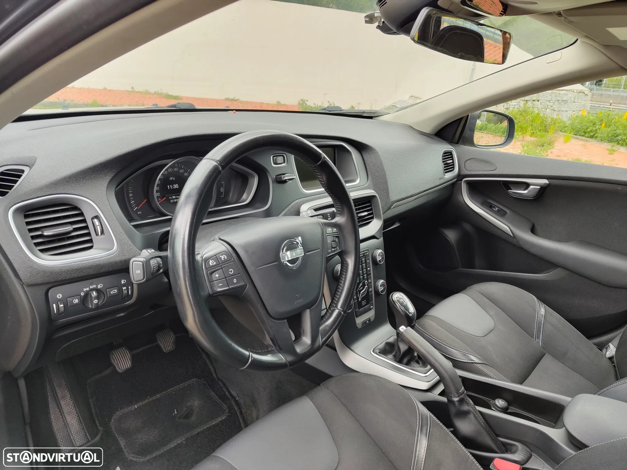Volvo V40 1.6 D2 Kinetic - 11