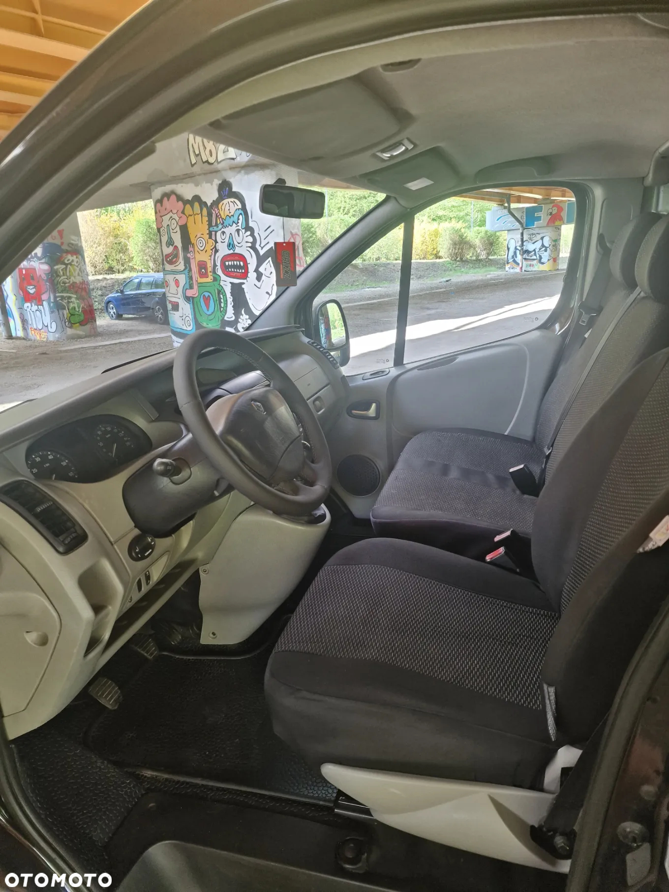 Renault Trafic - 13