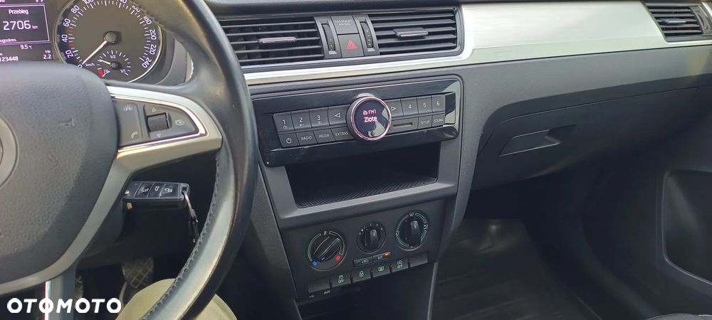 Skoda RAPID 1.2 TSI Ambition - 16