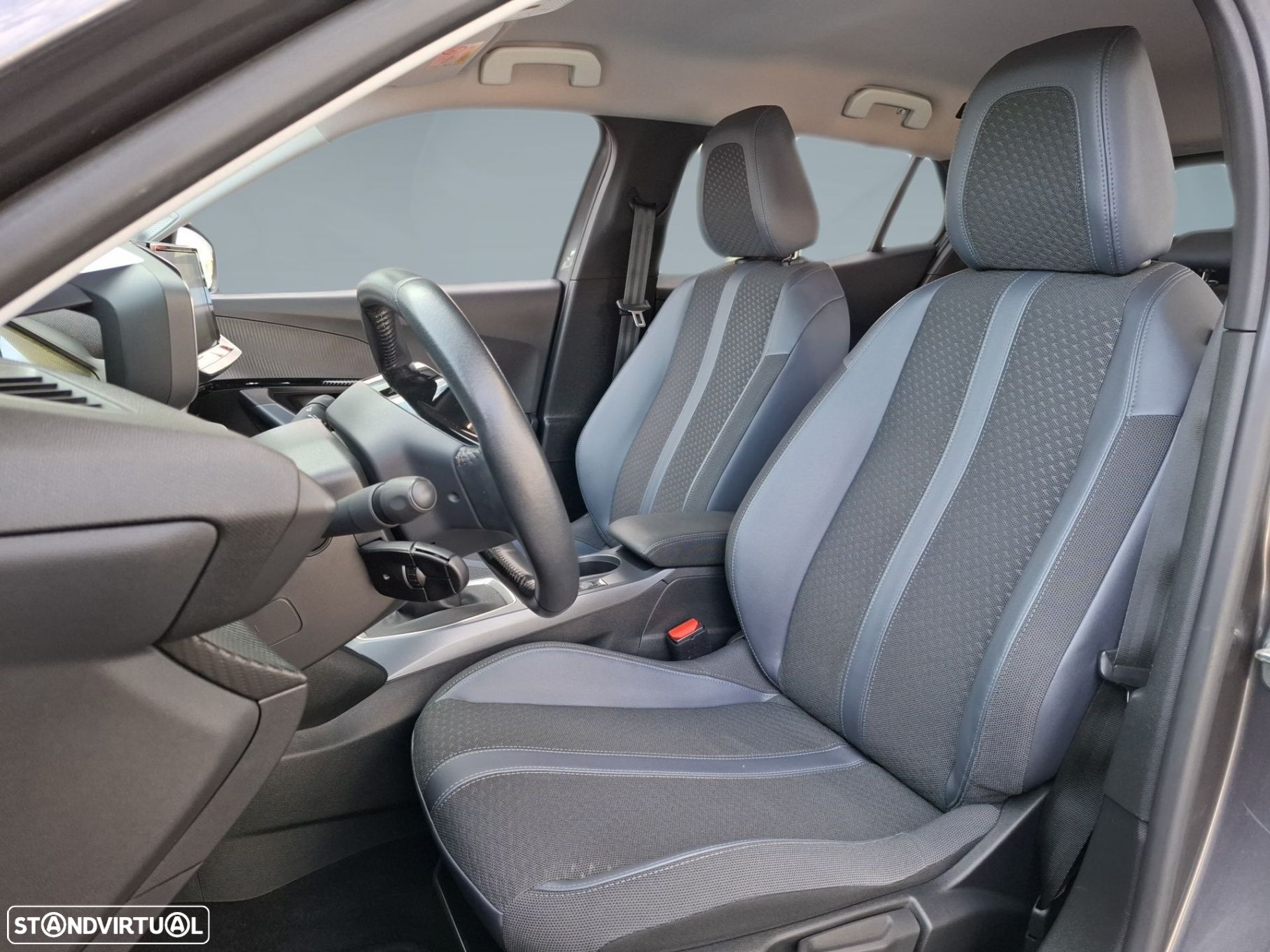 Peugeot 2008 1.5 BlueHDi Allure - 11