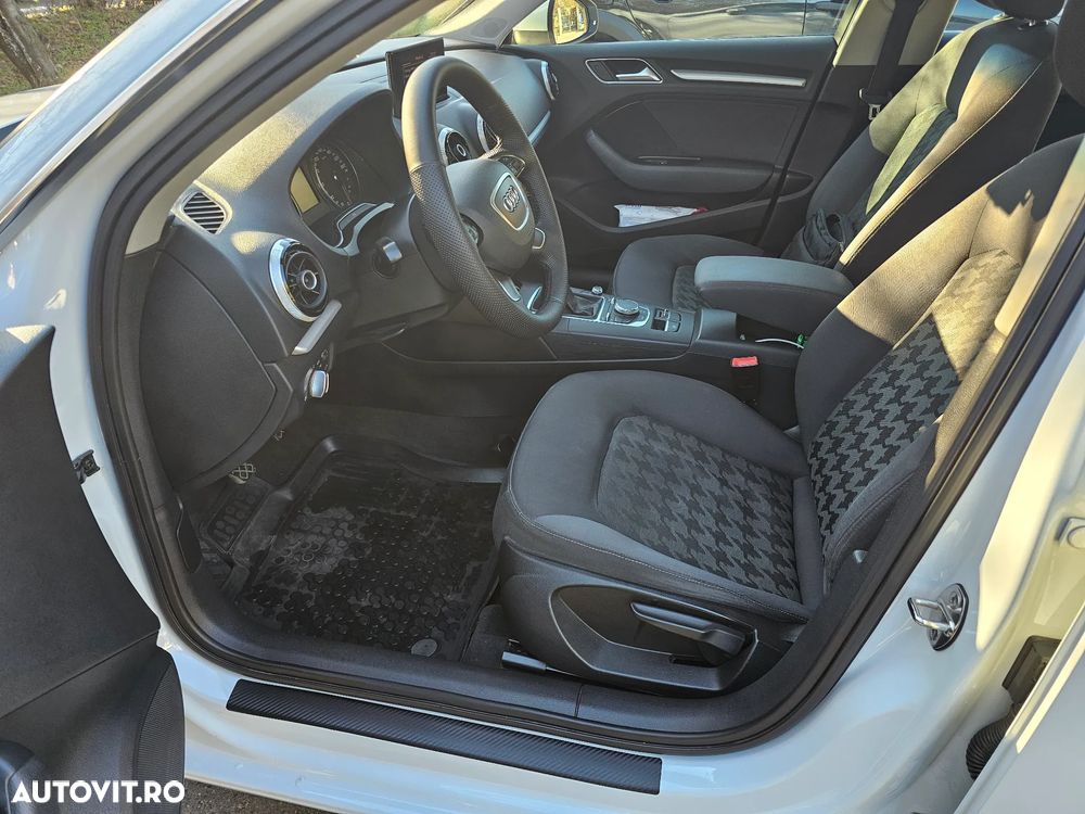 Audi A3 Sportback 1.4 TFSI Attraction - 11