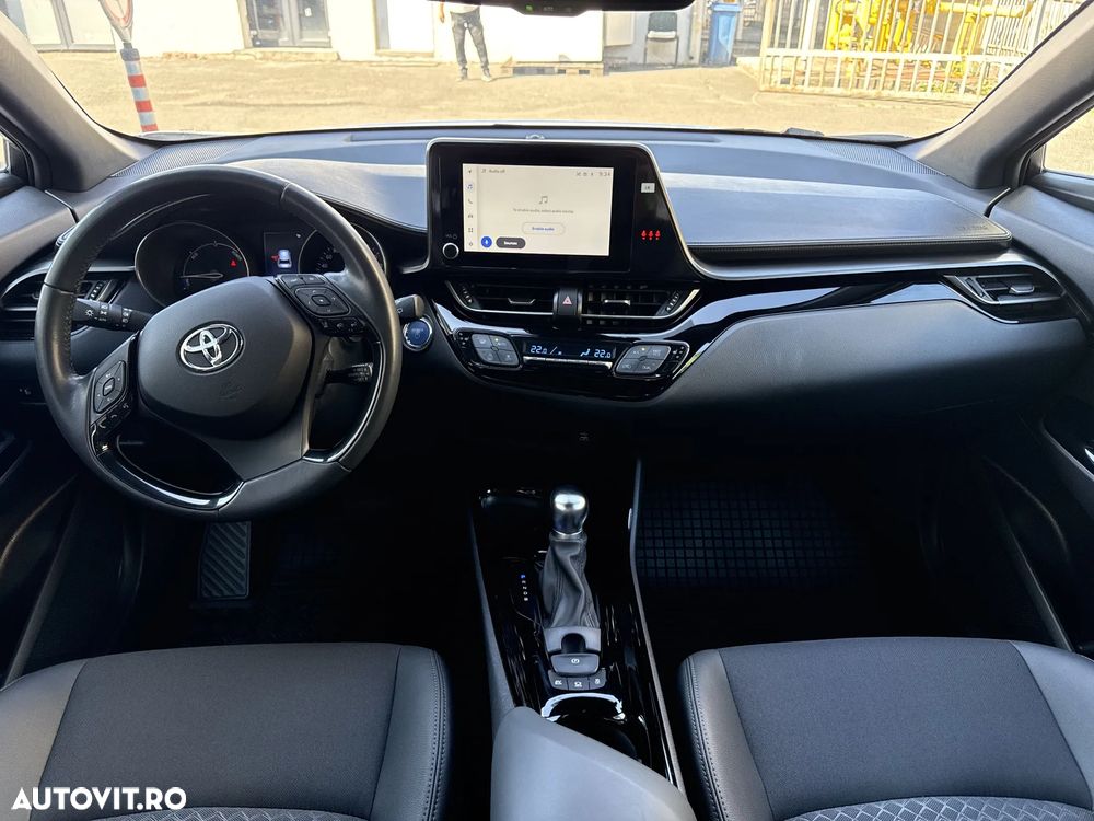 Toyota C-HR - 10