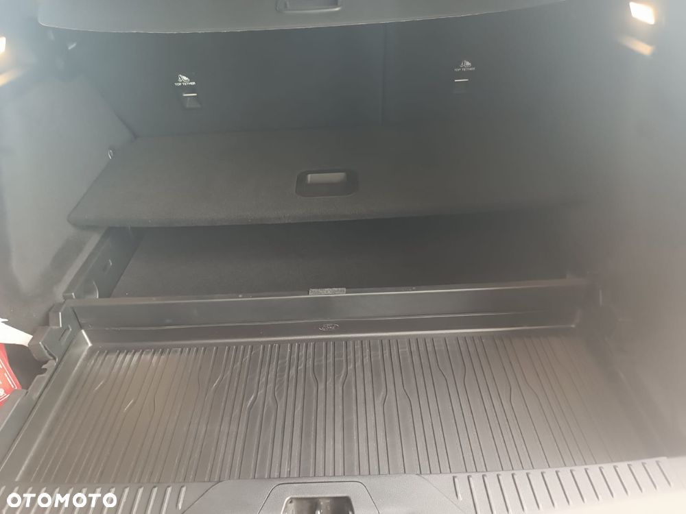 Ford Focus 1.0 EcoBoost Titanium X - 14