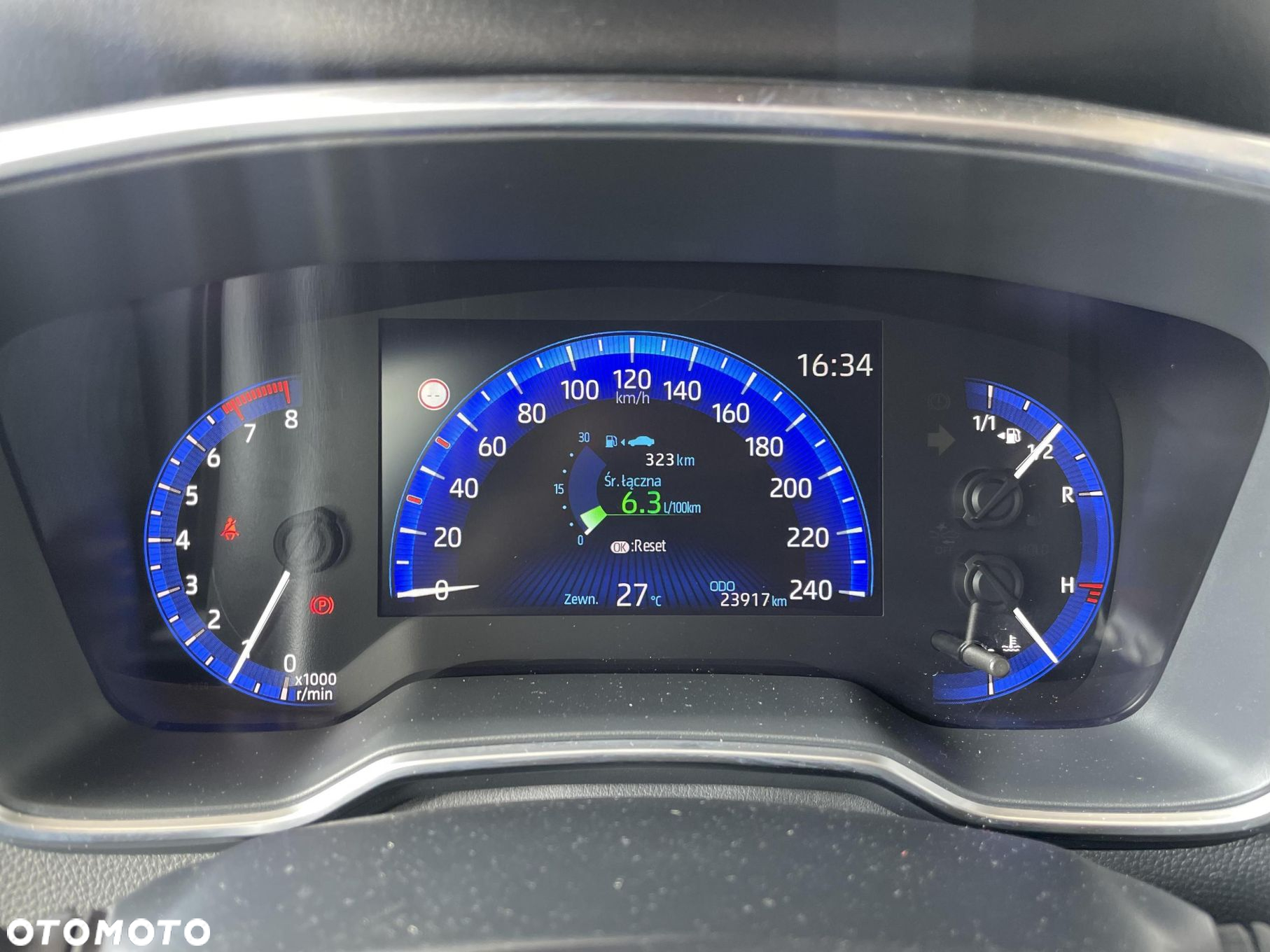 Toyota Corolla - 17