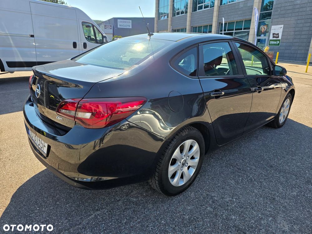 Opel Astra 1.7 CDTI Essentia - 13