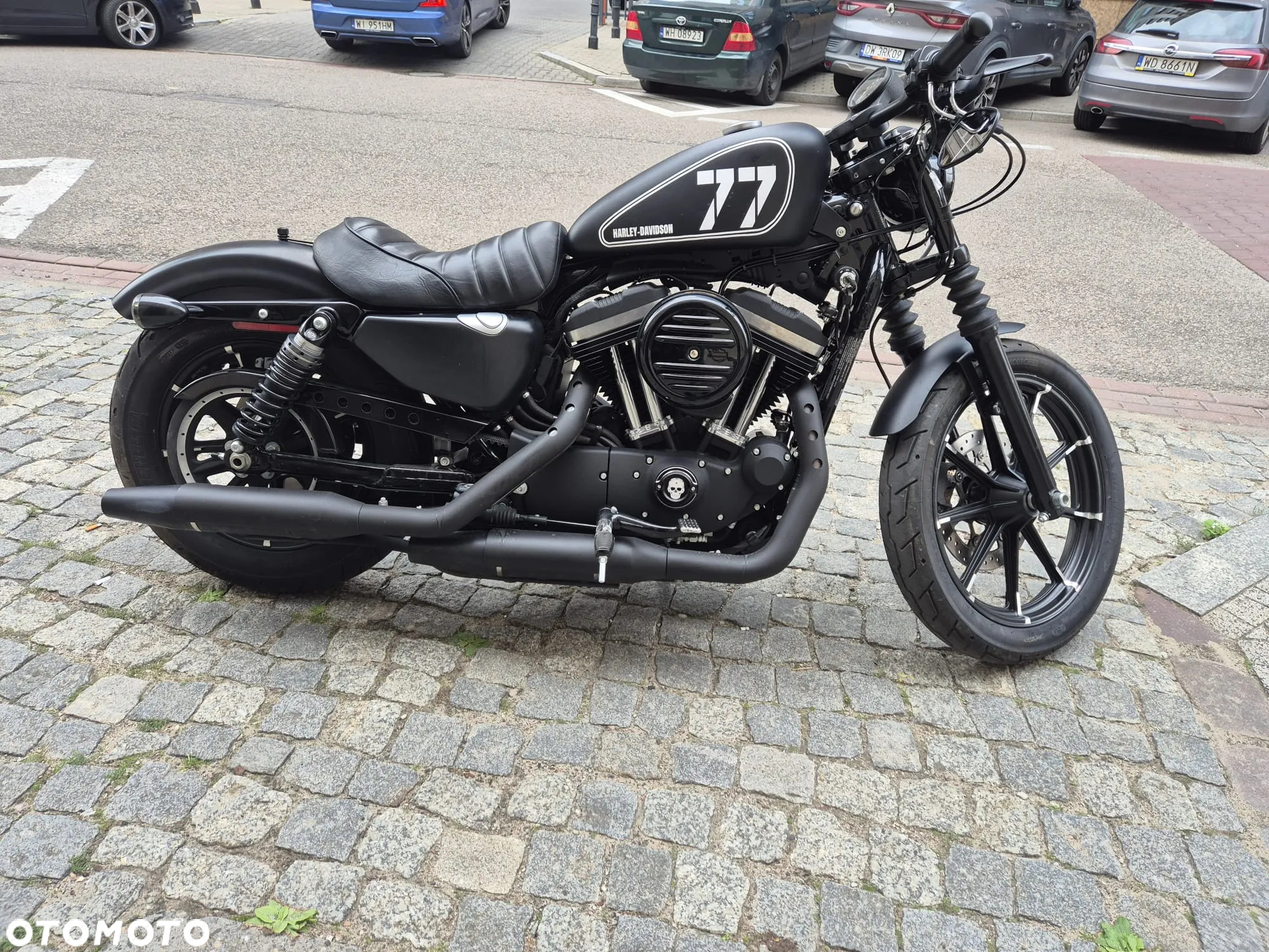 Harley-Davidson Sportster Iron 883 - 4