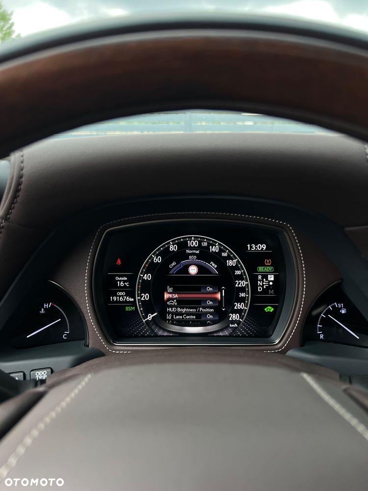 Lexus LS - 31