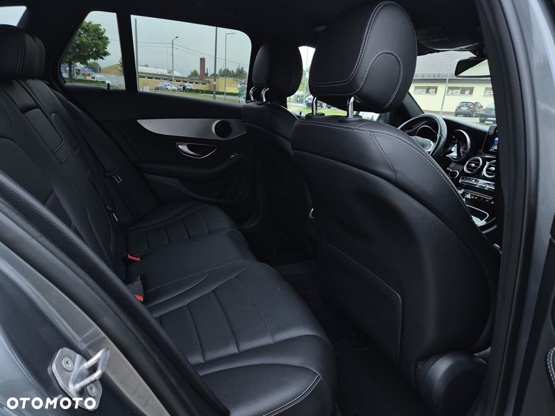 Mercedes-Benz Klasa C 180 (BlueTEC) d 7G-TRONIC AMG Line - 12