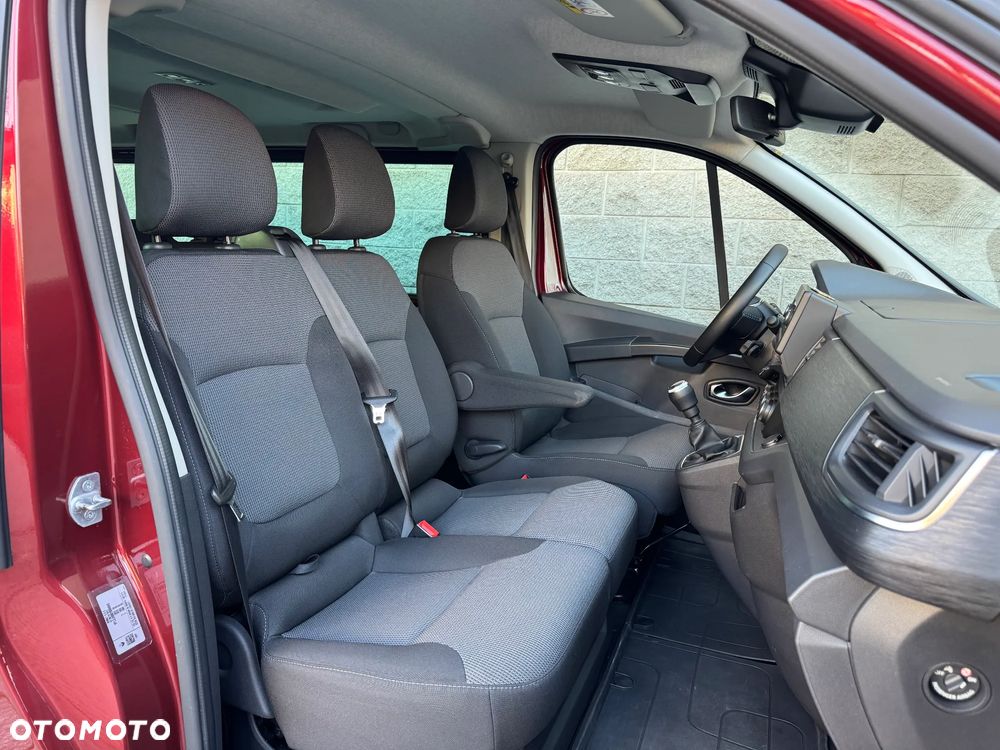 Renault Trafic 2.0 dCi - 23