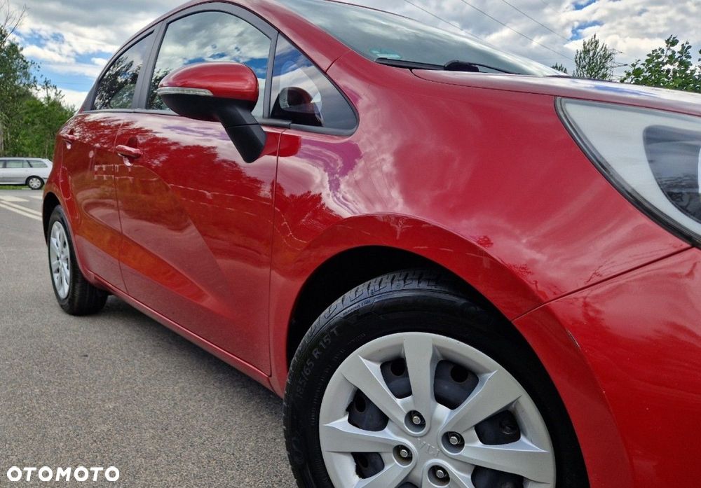 Kia Rio 1.4 Dream Team Edition - 17