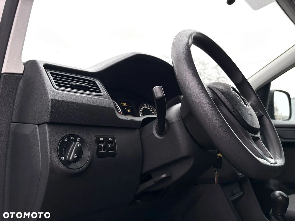 Volkswagen Caddy - 10