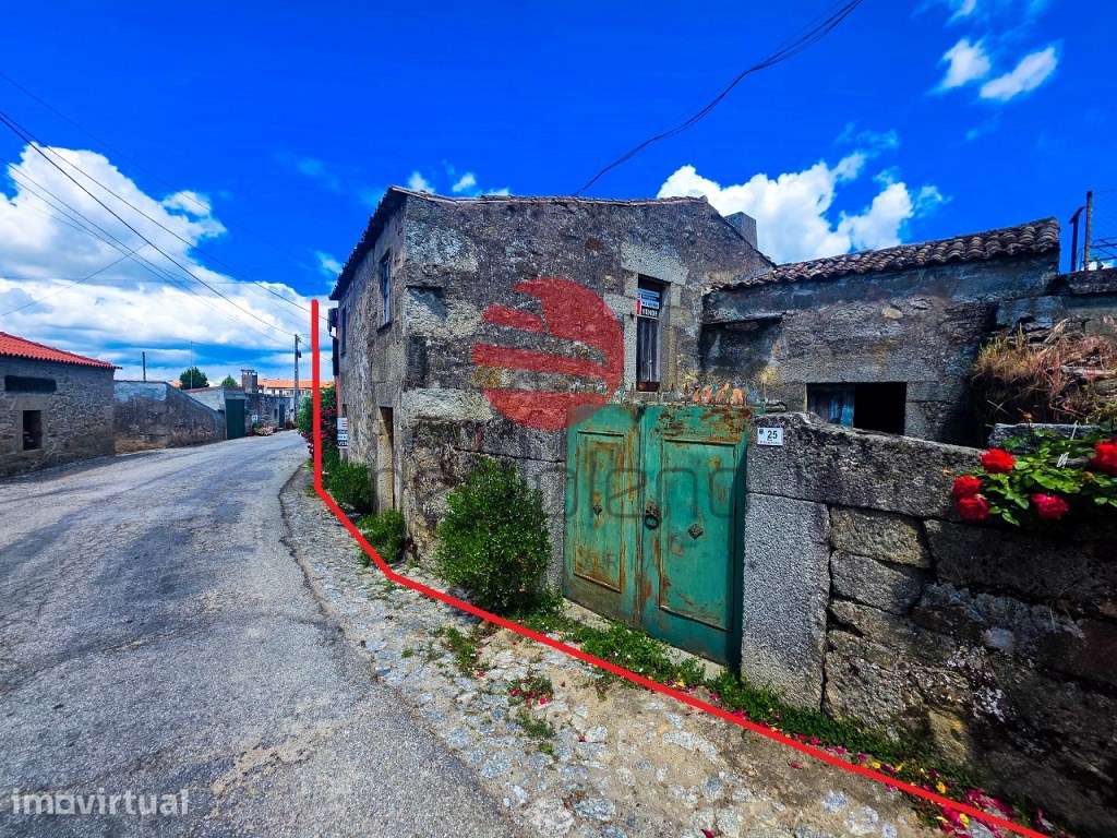 CASA ANTIGA C/ ANEXO - Grande imagem: 3/23