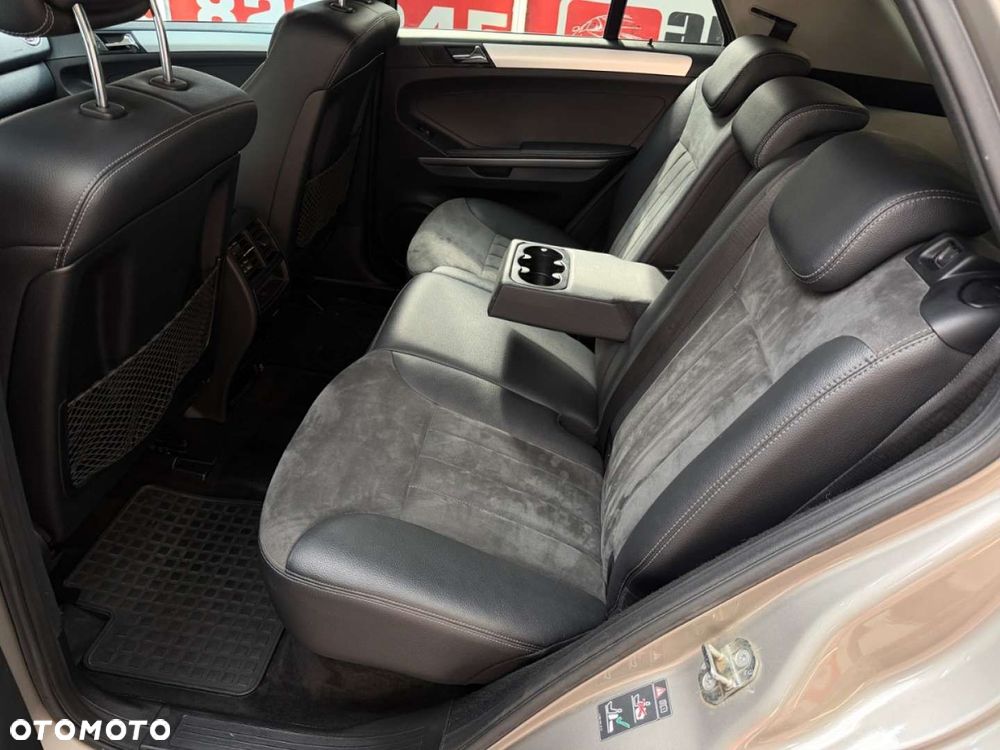 Mercedes-Benz ML - 14