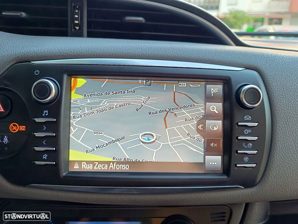 Toyota Yaris 1.5 HDF Comfort - 10