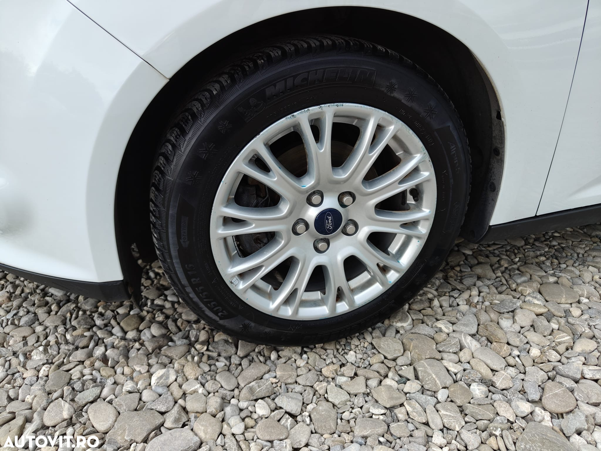 Ford Focus 1.6 TDCi DPF Titanium - 27