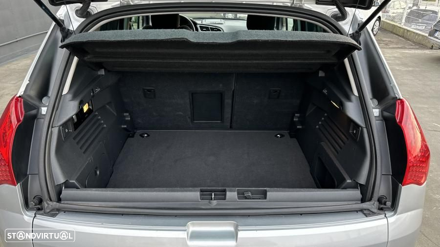 Peugeot 3008 1.6 e-HDi Active CMP6 - 31