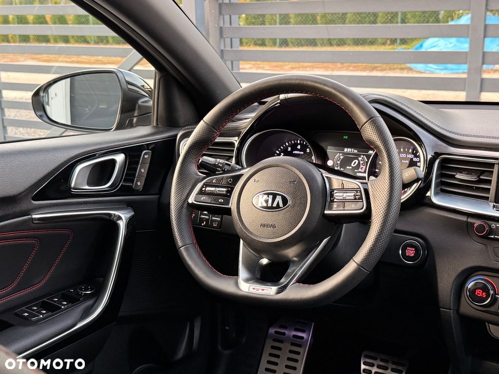Kia ProCeed 1.6 T-GDI GT DCT - 34