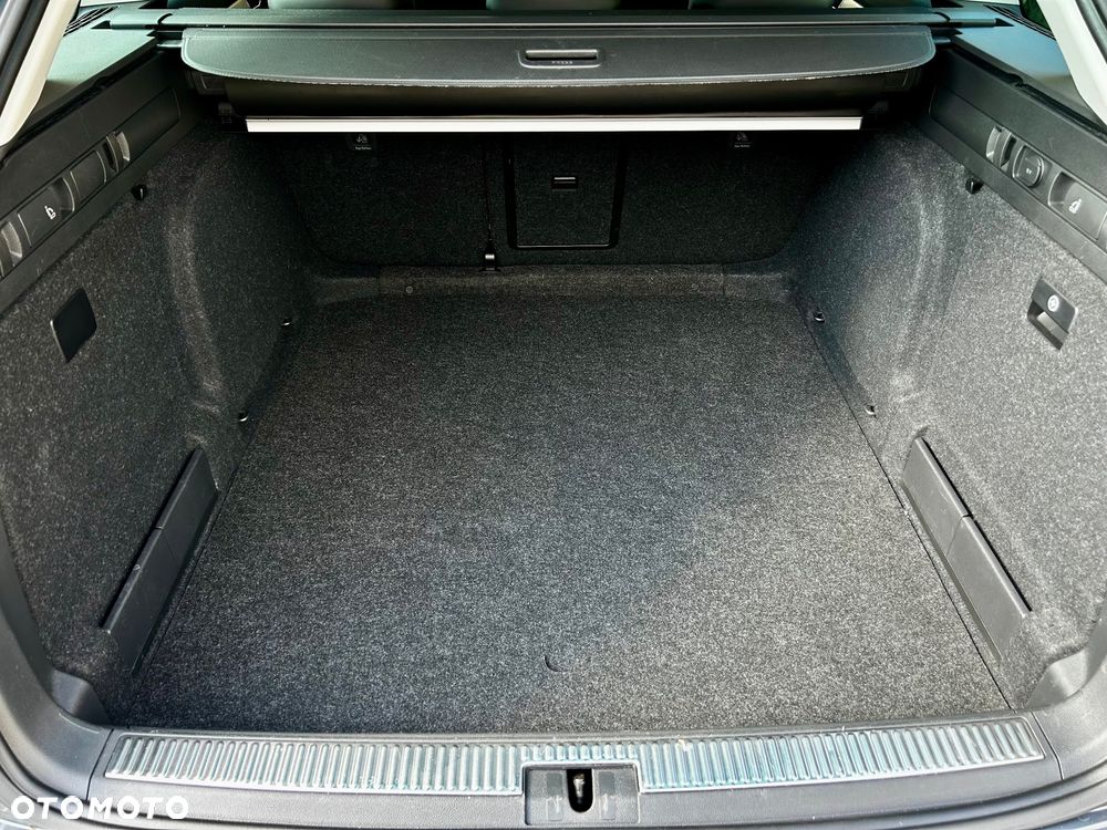 Skoda Superb 2.0 TDI SCR 4x4 L&K DSG - 40