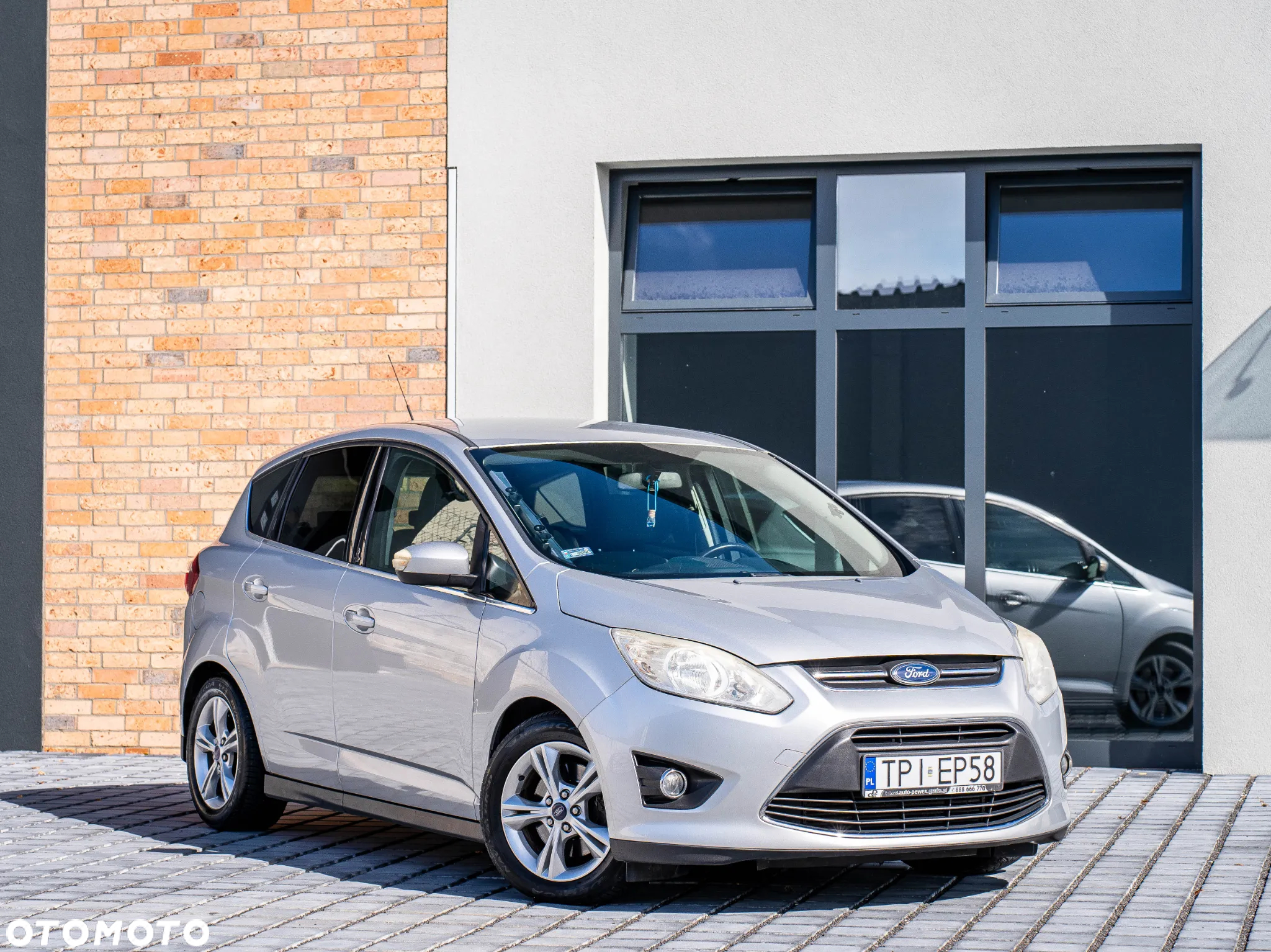 Ford C-MAX 2.0 TDCi Edition - 9