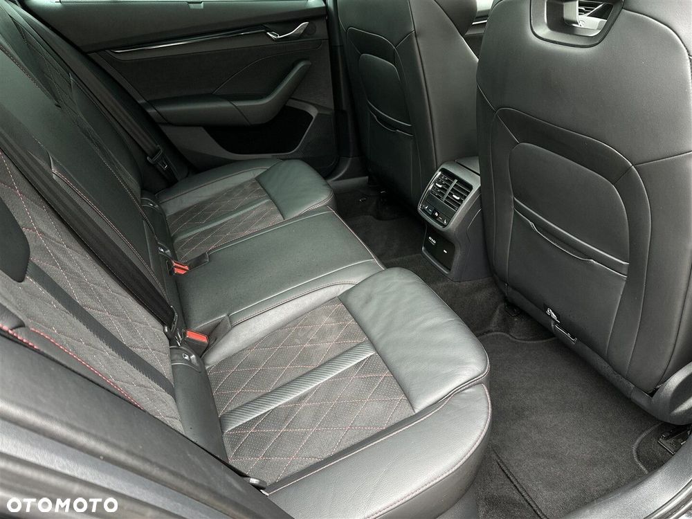 Skoda Octavia 2.0 TDI 4x4 RS DSG - 9