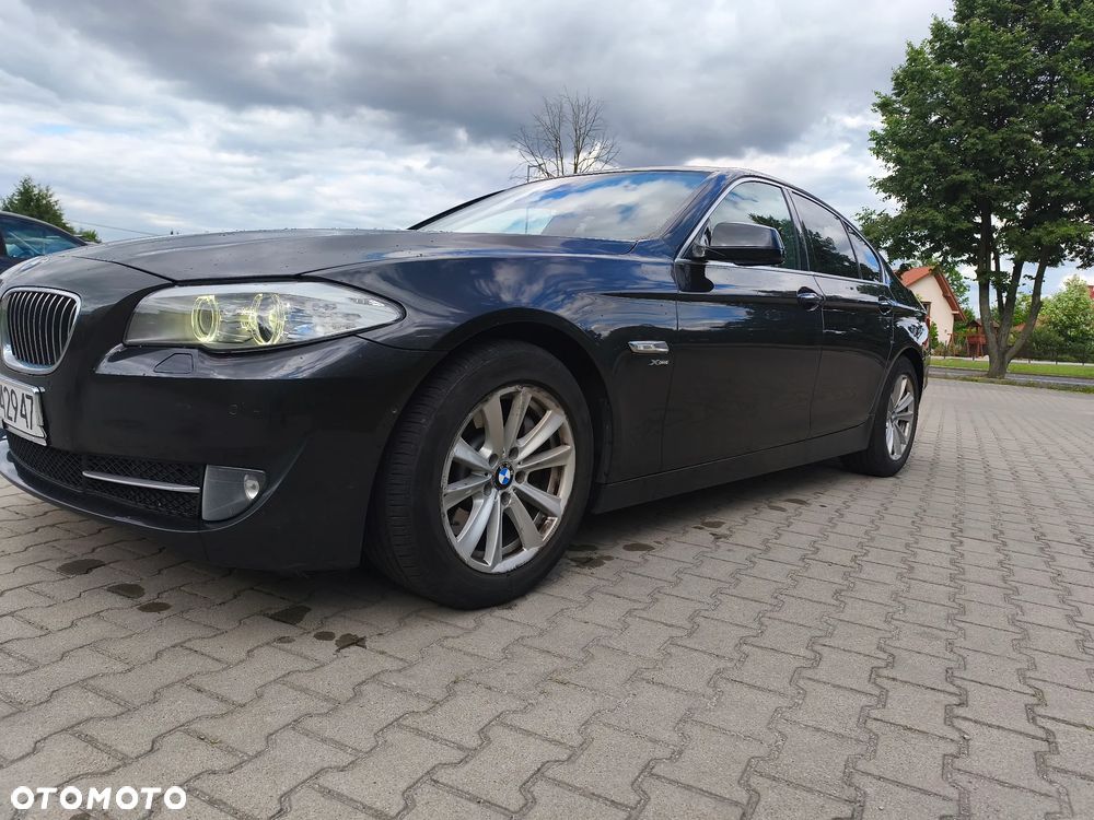 BMW Seria 5 525d xDrive Sport-Aut Luxury Line - 26
