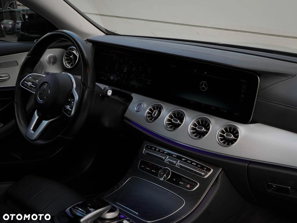 Mercedes-Benz Klasa E 220 d 4-Matic Avantgarde - 23