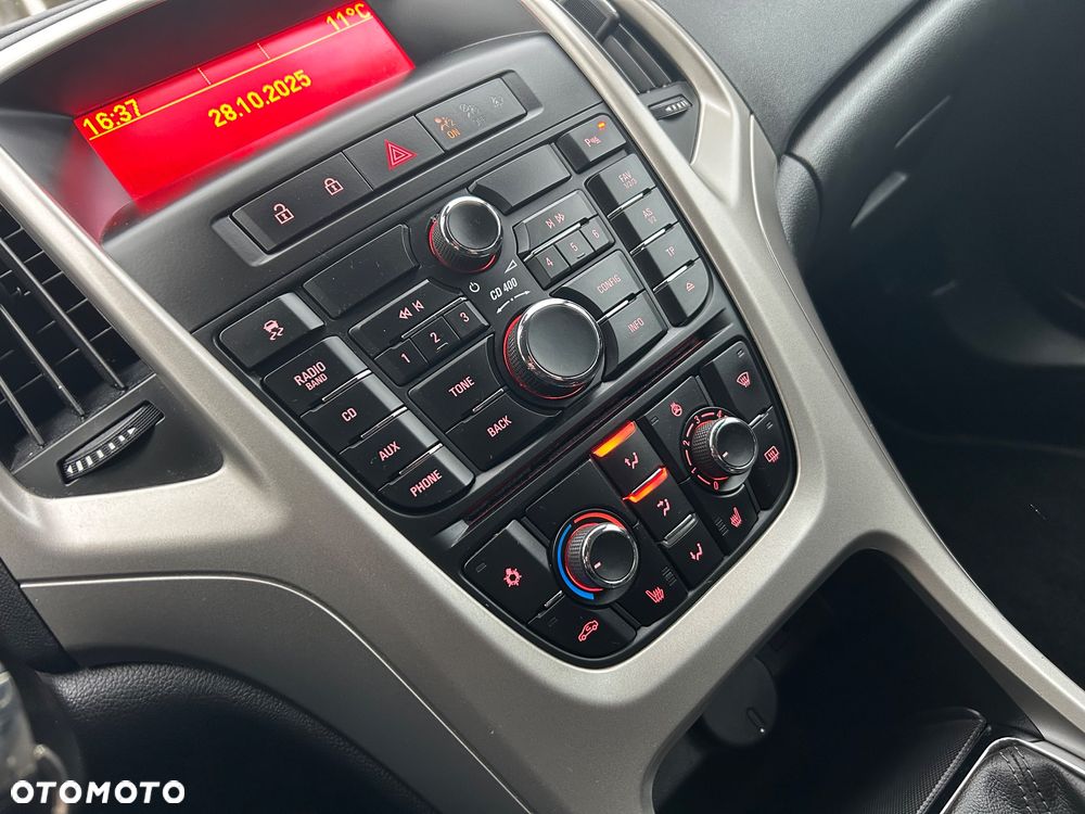 Opel Astra 1.4 T Sport - 12