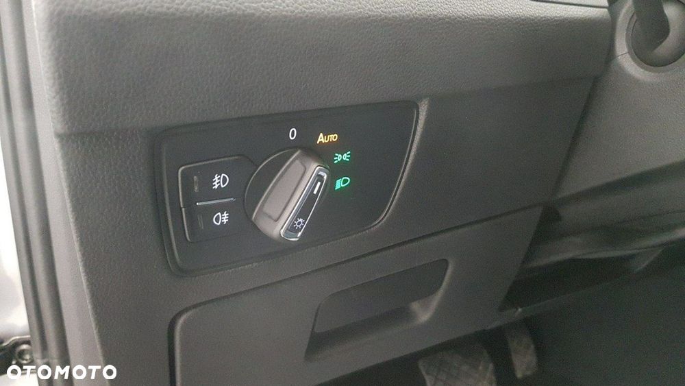 Volkswagen Passat - 21