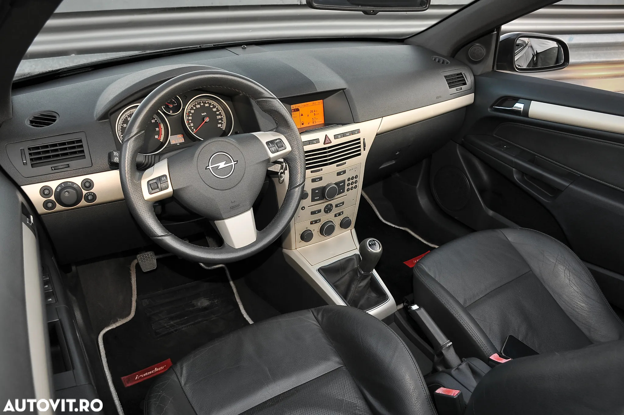 Opel Astra Twin Top 1.8 Cosmo - 3