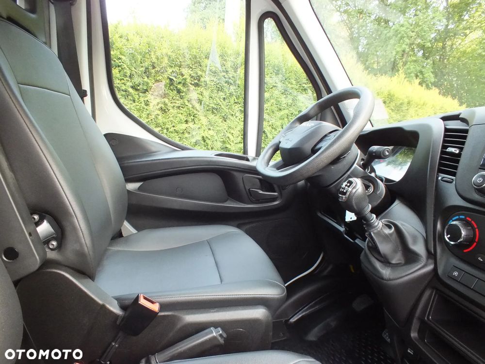 Iveco Daily - 12