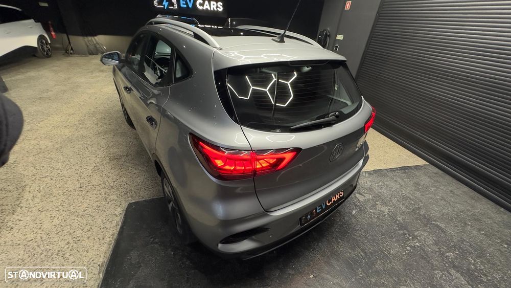 MG ZS EV 72.6 kWh Luxury - 12