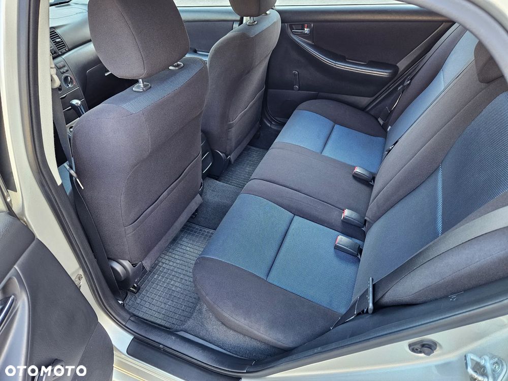 Toyota Corolla 1.4 VVT-i Terra Polaris - 13
