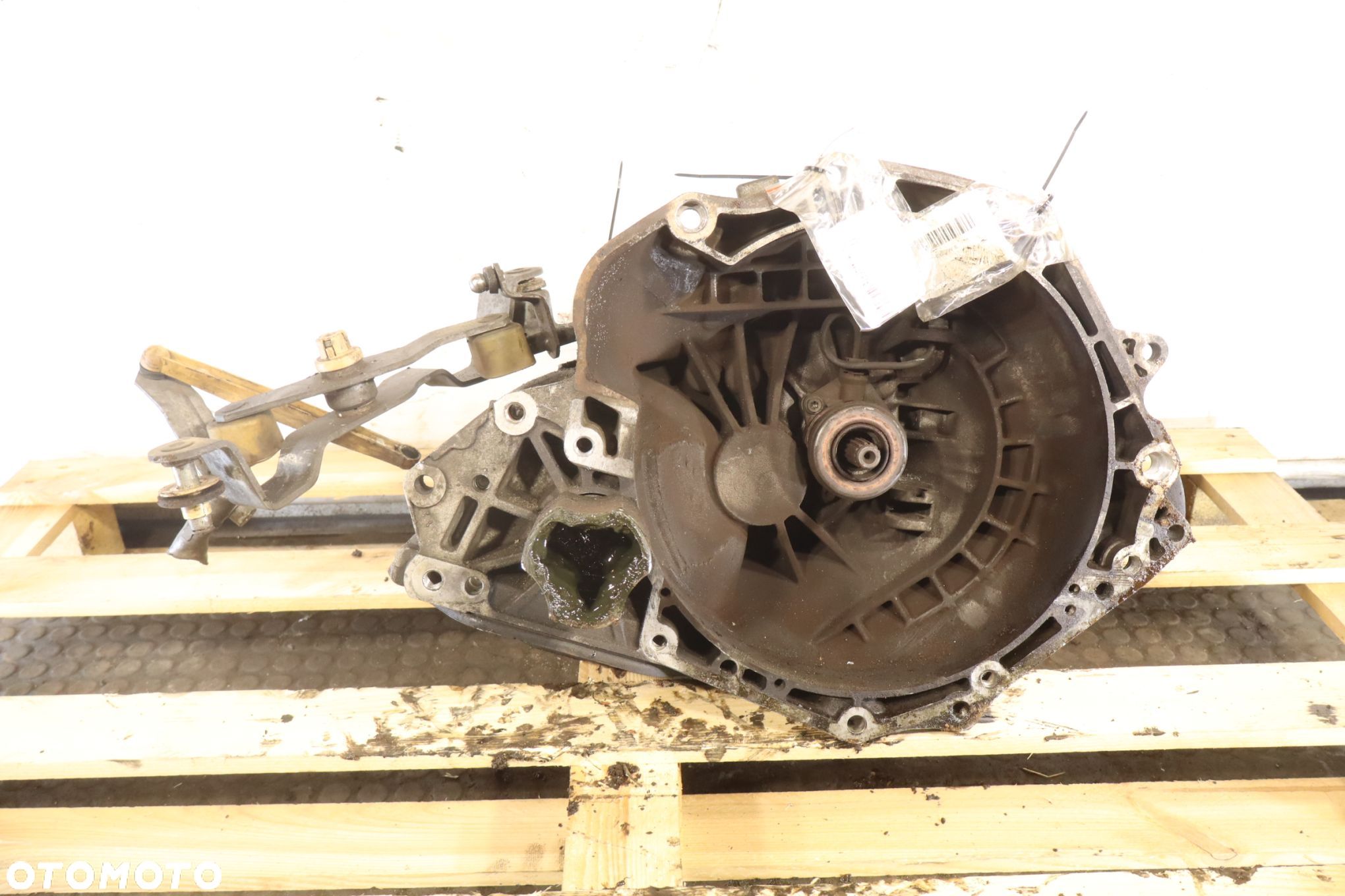 SKRZYNIA BIEGÓW 5 BIEGOWA OPEL CORSA D 1.0 F13MC429 - 1
