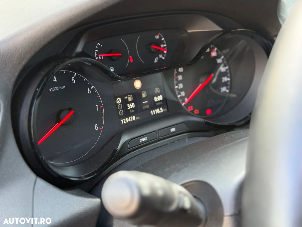 Opel Grandland X 1.2 Turbo START/STOP GLX - 10