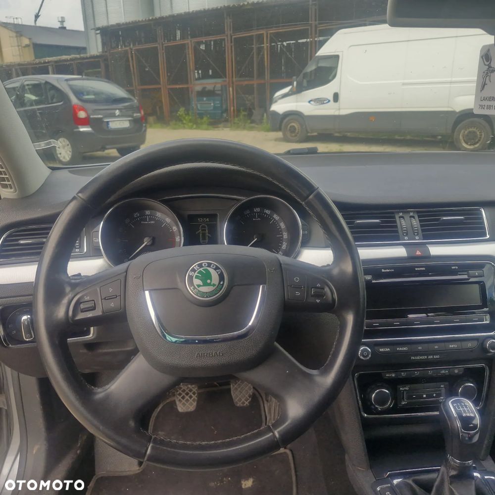 Skoda Superb 2.0 TDI Comfort - 20