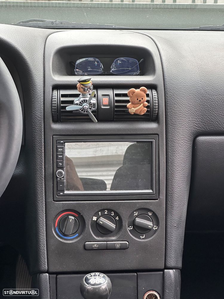 Opel Astra 1.4 Club - 11