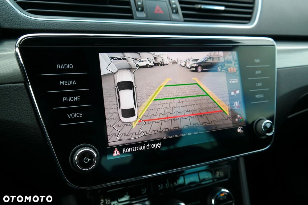 Skoda Superb 2.0 TSI Style DSG - 25