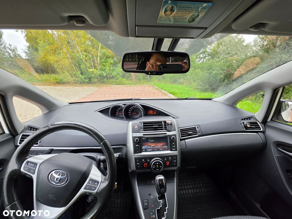 Toyota Verso 1.8 Premium MS 7os EU6 - 11