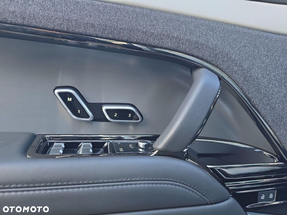Land Rover Range Rover Sport - 16