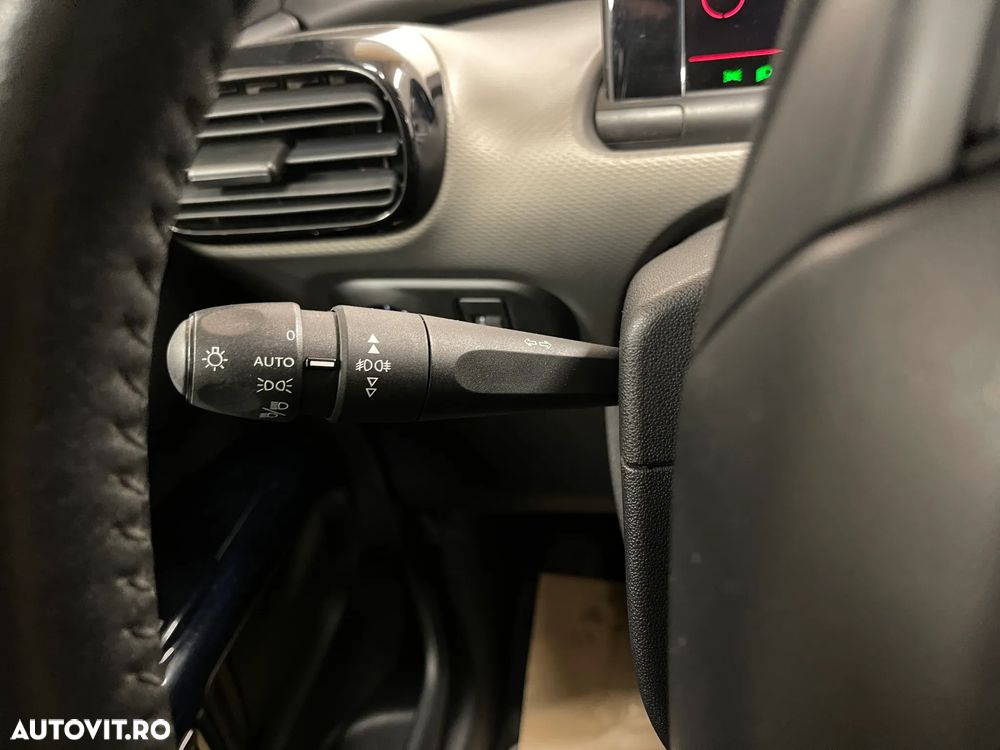 Citroën C4 Cactus BlueHDi 100 Stop&Start Shine - 26