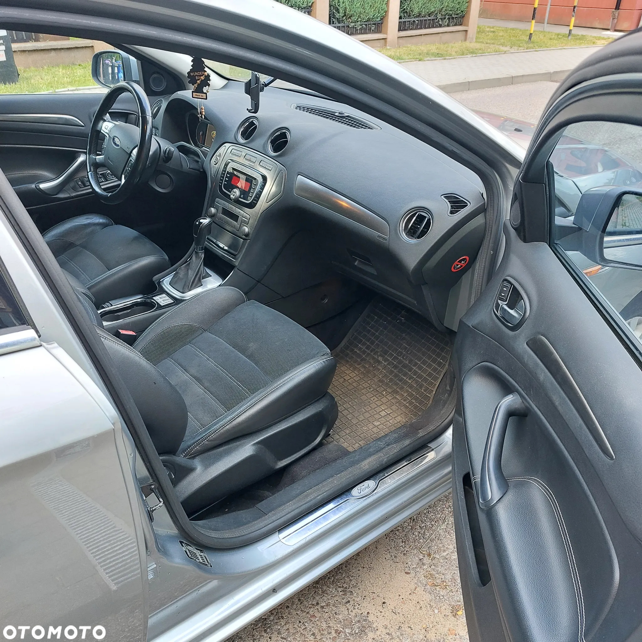 Ford Mondeo - 18