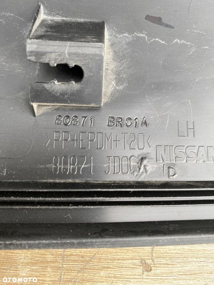 LISTWA LEWA NA PRZEDNIE DRZWI NISSAN QASHQAI I J10 07-13 80871BR01A - 5