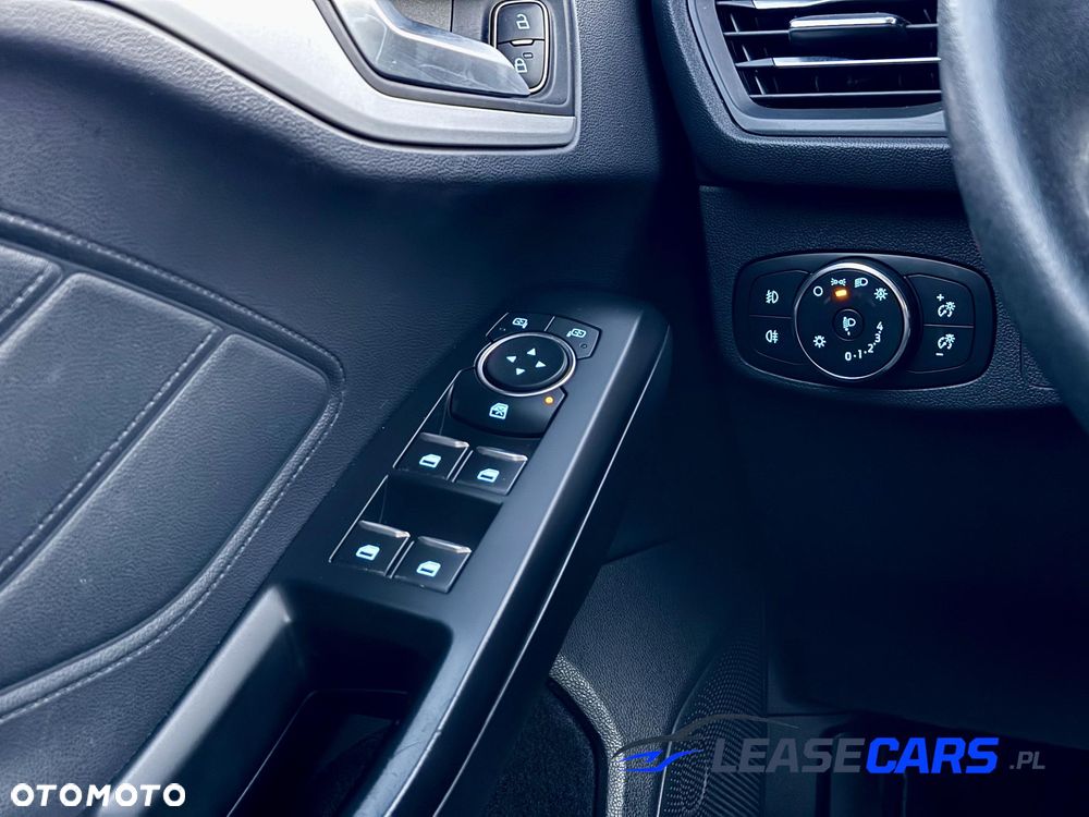 Ford Focus 2.0 EcoBlue Start-Stopp-System COOL&CONNECT - 27