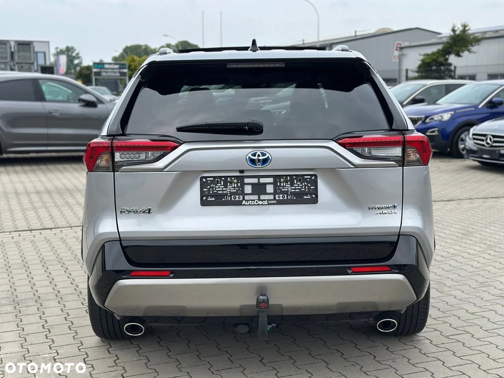 Toyota RAV4 - 6