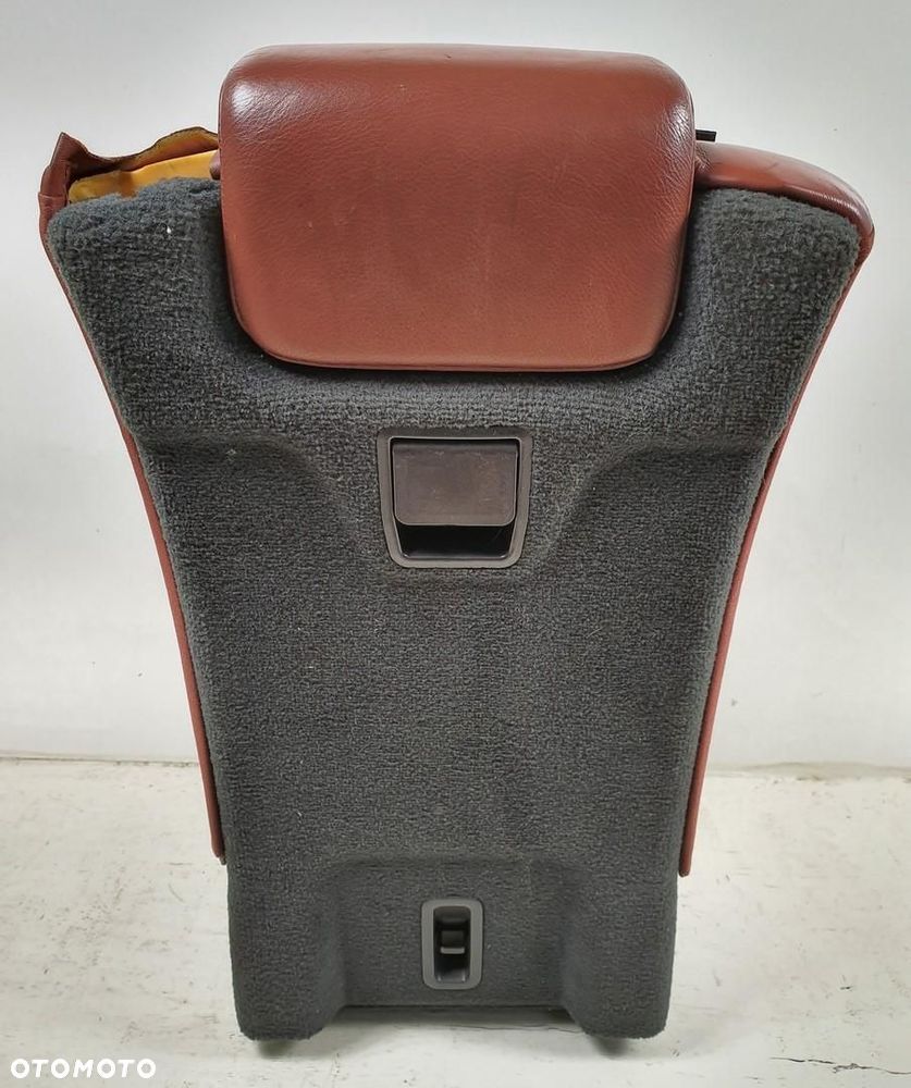 FOTEL ŚRODKOWY TYŁ ZAPINKA SKÓRA VOLVO XC90 - 8
