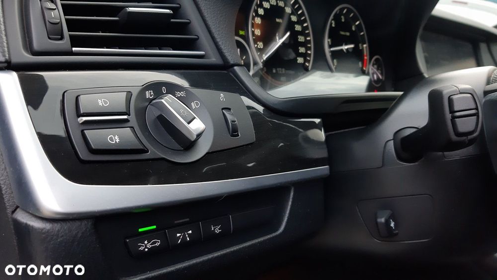 BMW Seria 5 - 21