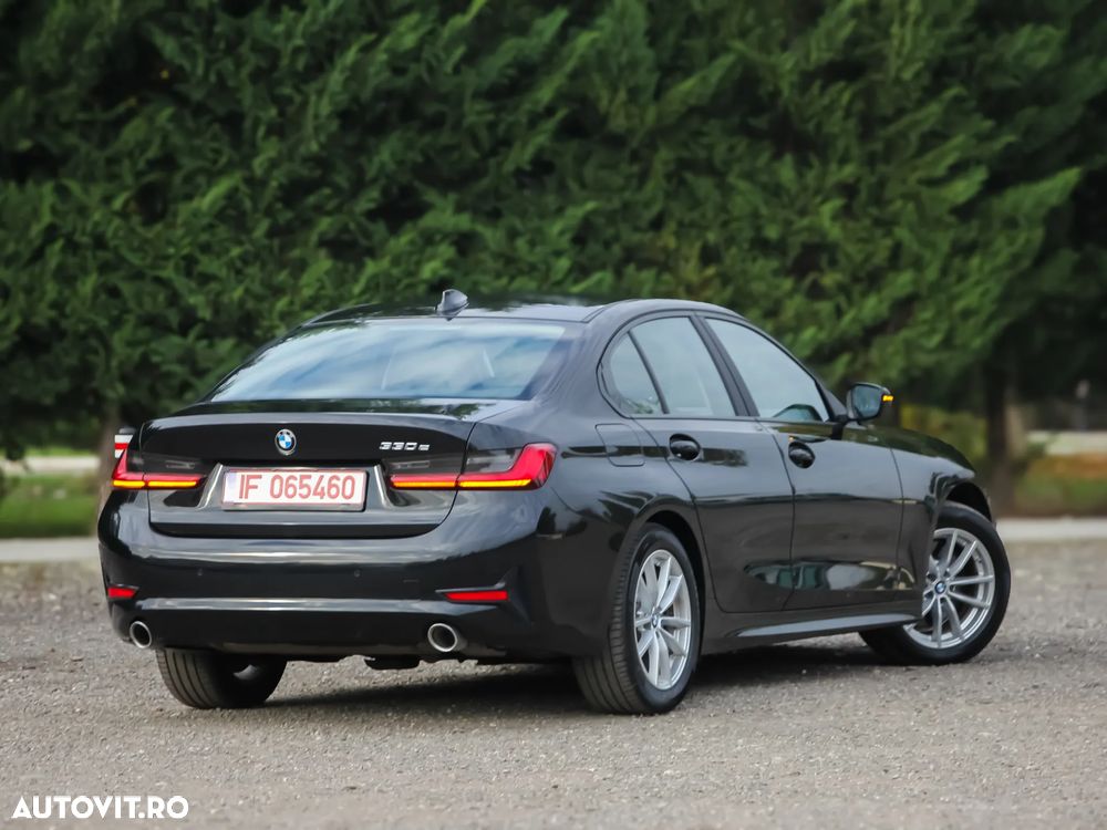BMW Seria 3 330e AT PHEV - 3