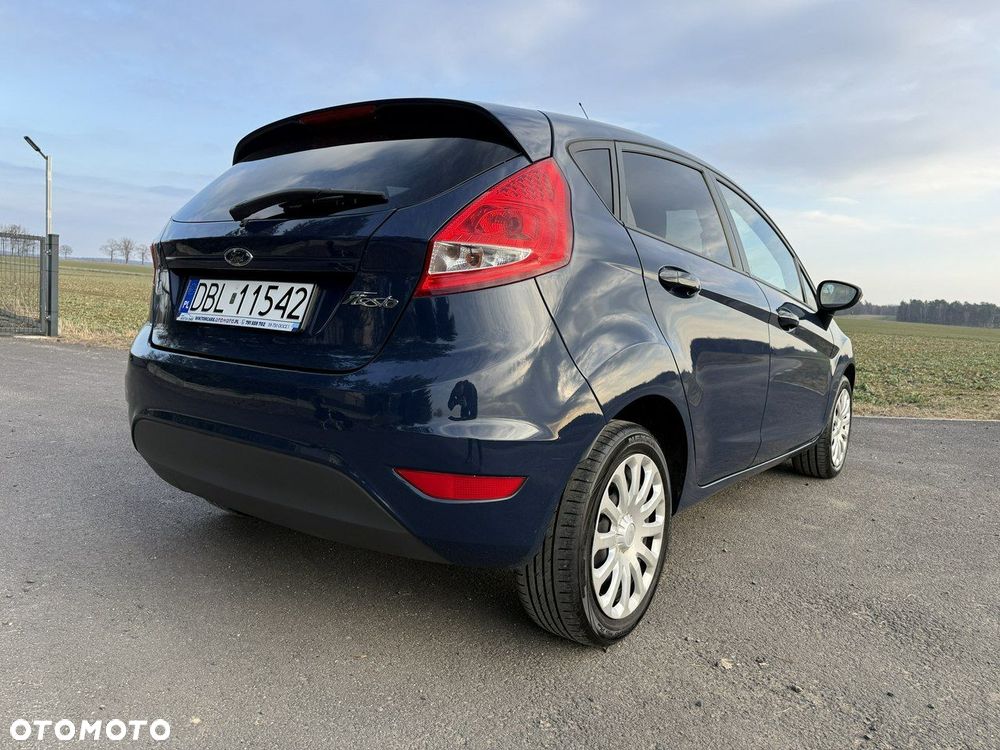 Ford Fiesta - 24