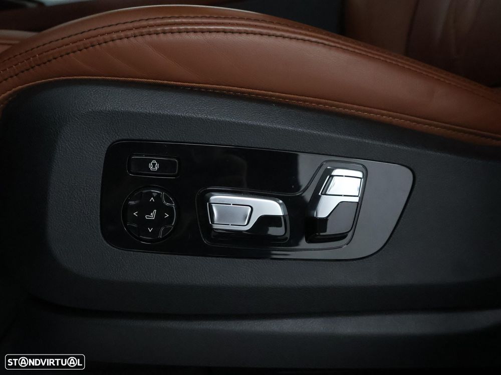 BMW X7 40 d xDrive Pack M - 15