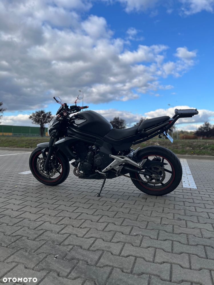 Kawasaki ER - 12